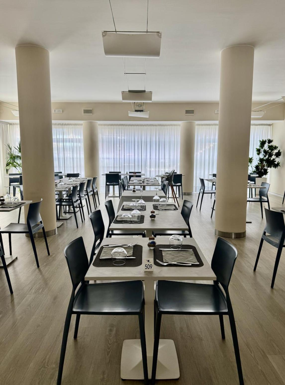 Hotel Rosanna 3*